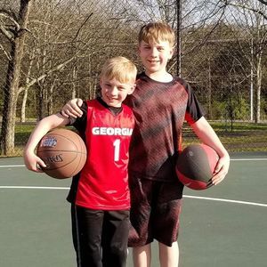 Meet your Posher, April